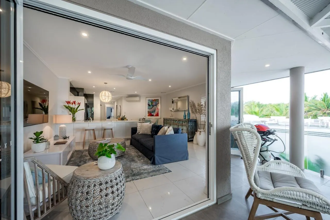 Coral Horizons Ocean View Apartments Palm Cove 0*,  Australia